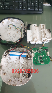 Máy hút sữa bẩn